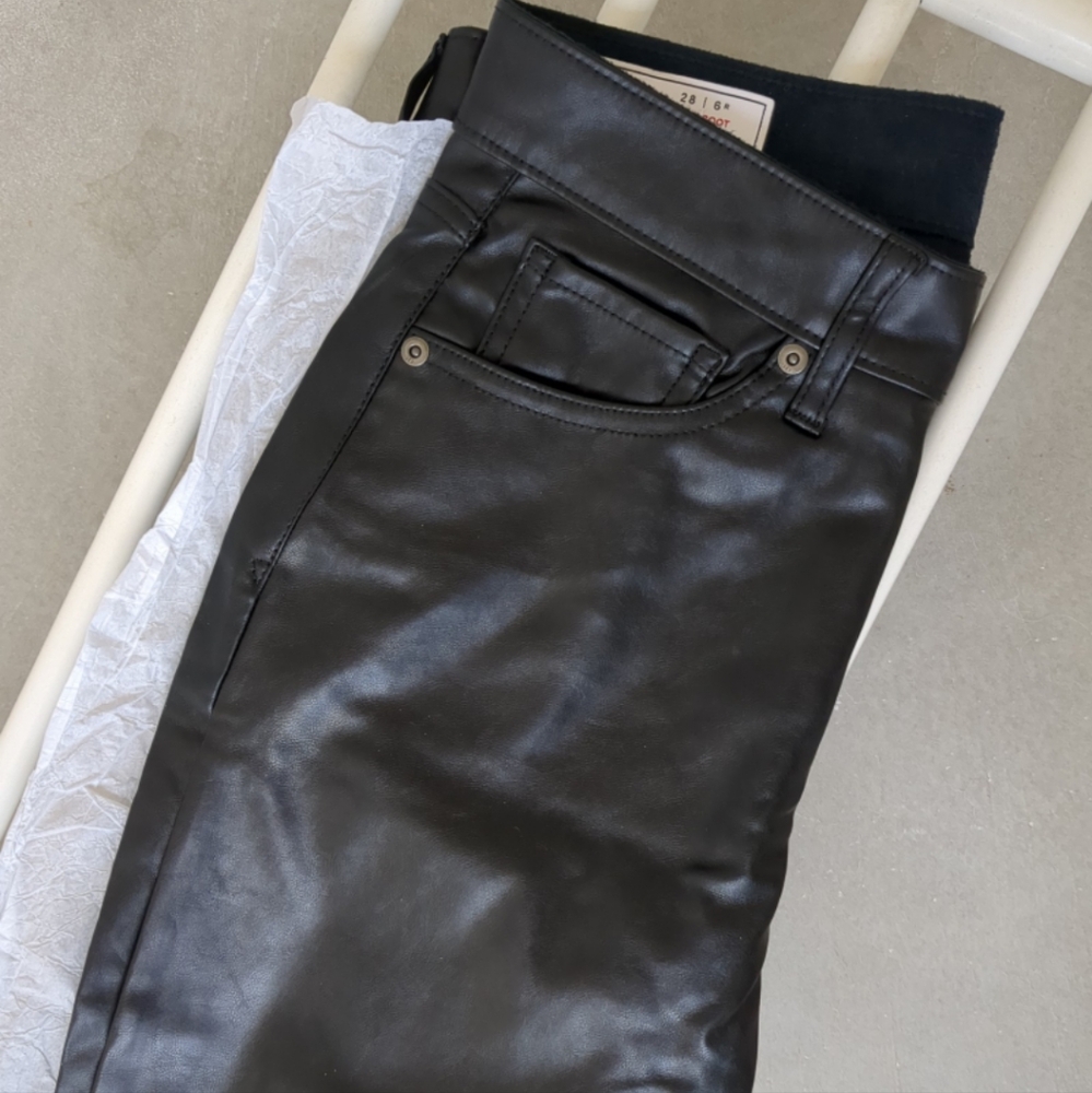 GAP Black Pleather Pants - Picture 4 of 5